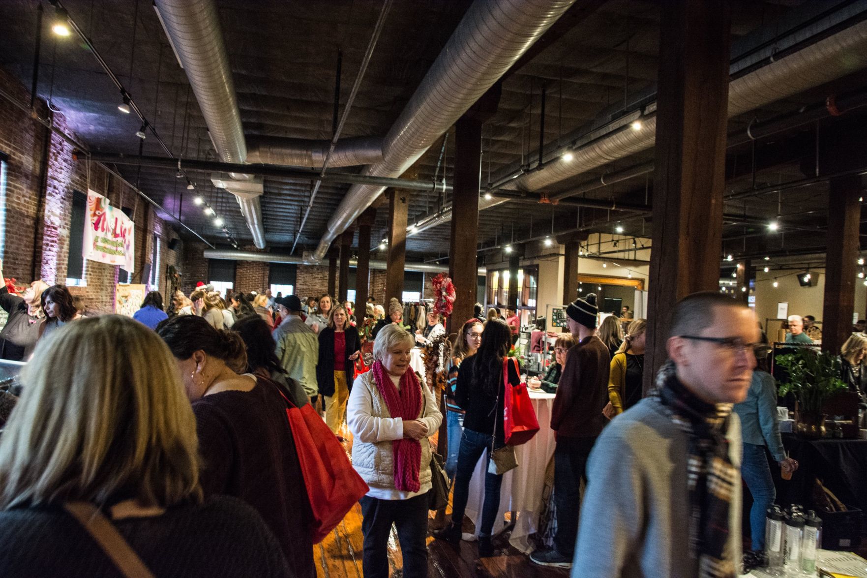 St. Louis Post-Dispatch Holiday Pop & Shop Event
